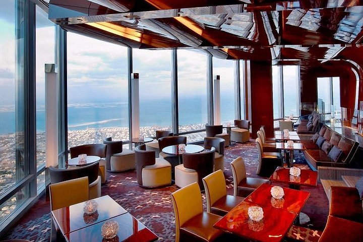 Elegant dining setup at Armani Hotel in Burj Khalifa