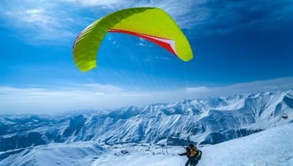 Paragliding in Gaduri