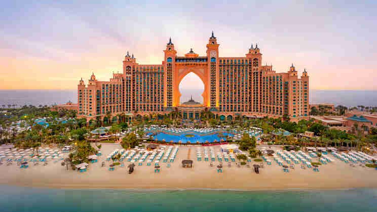 Palm Jumeirah Monorail / Atlantis